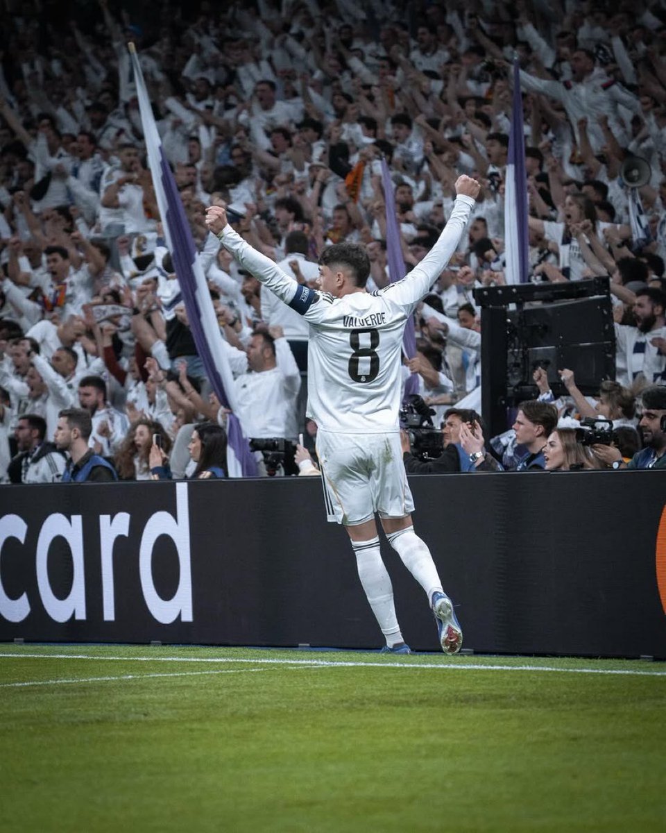 قاندولف tweet media