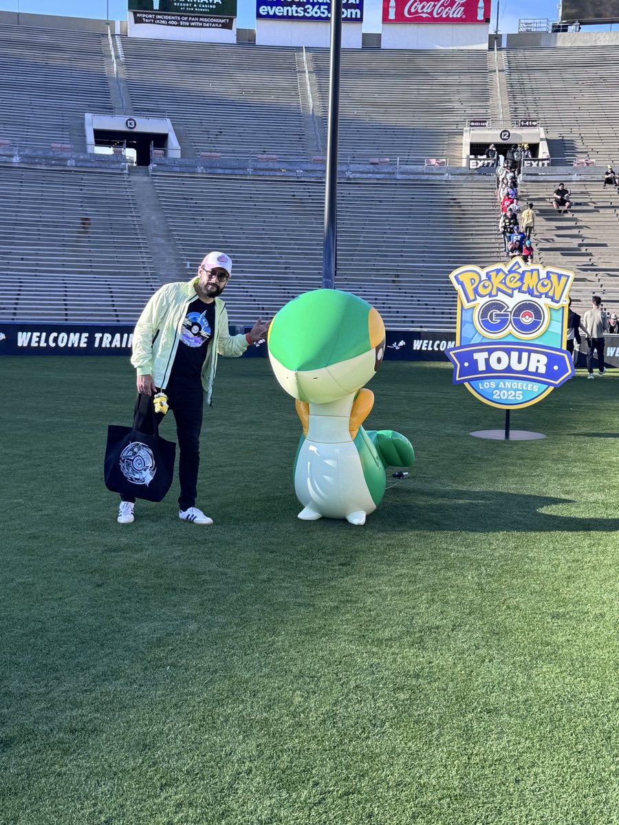 geekblitz's tweet photo. @PokemonGoApp The fun is everywhere!!! ⚡️🧭#Sweepstakes #GOMemories #PokemonGOFest2026 @PokemonGoApp #PokemonGO https://t.co/LP9w7SXISg