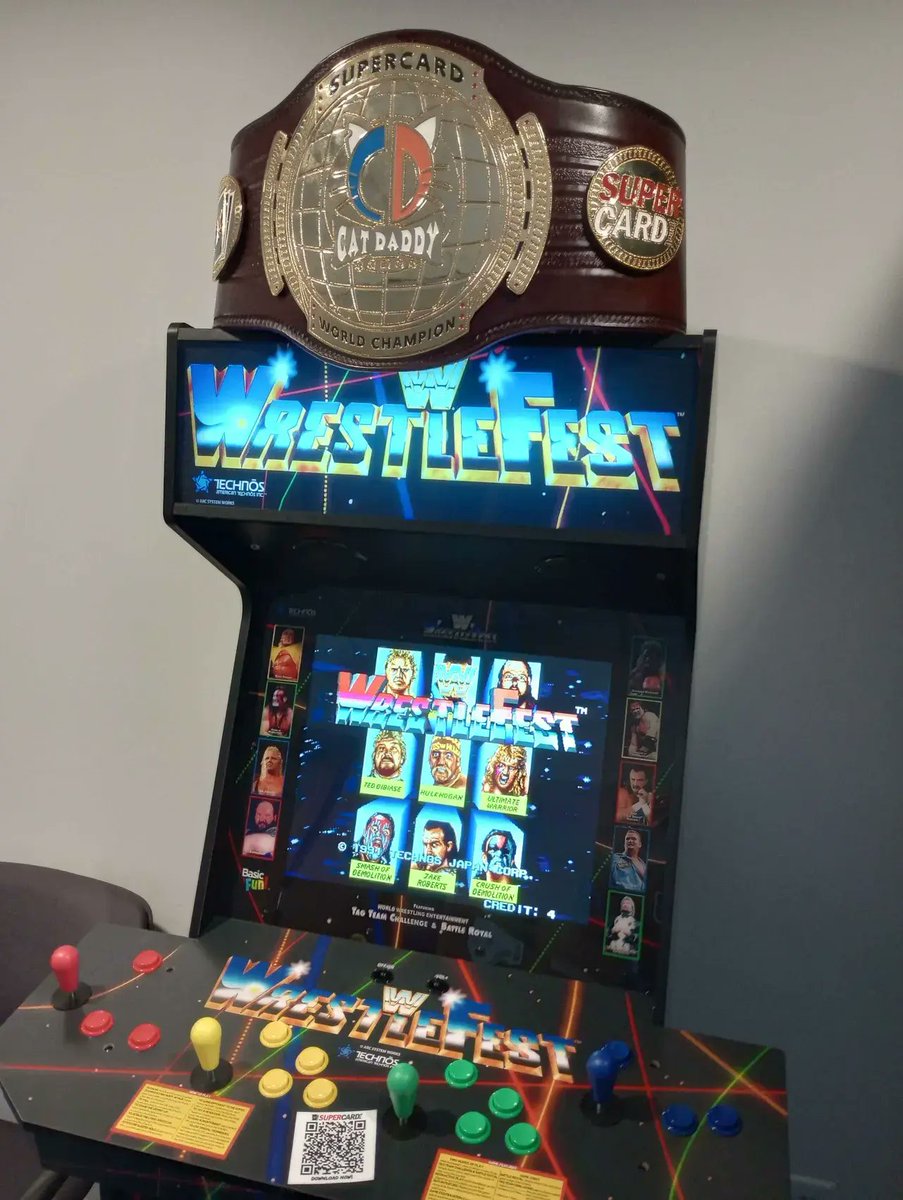 WWE SuperCard tweet media