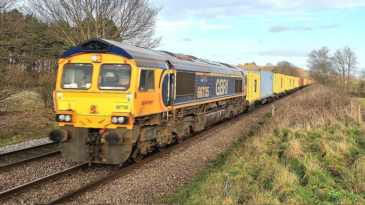 Harrod15S's tweet image. Shedtastic session down at #Hayfields nr #Doncaster today 11/03/26 with numerous sheds throughout the day, here's a selection of the #GBRF 66773 - 66735 - 66309 - 66744
#class66 #trains #Sheds