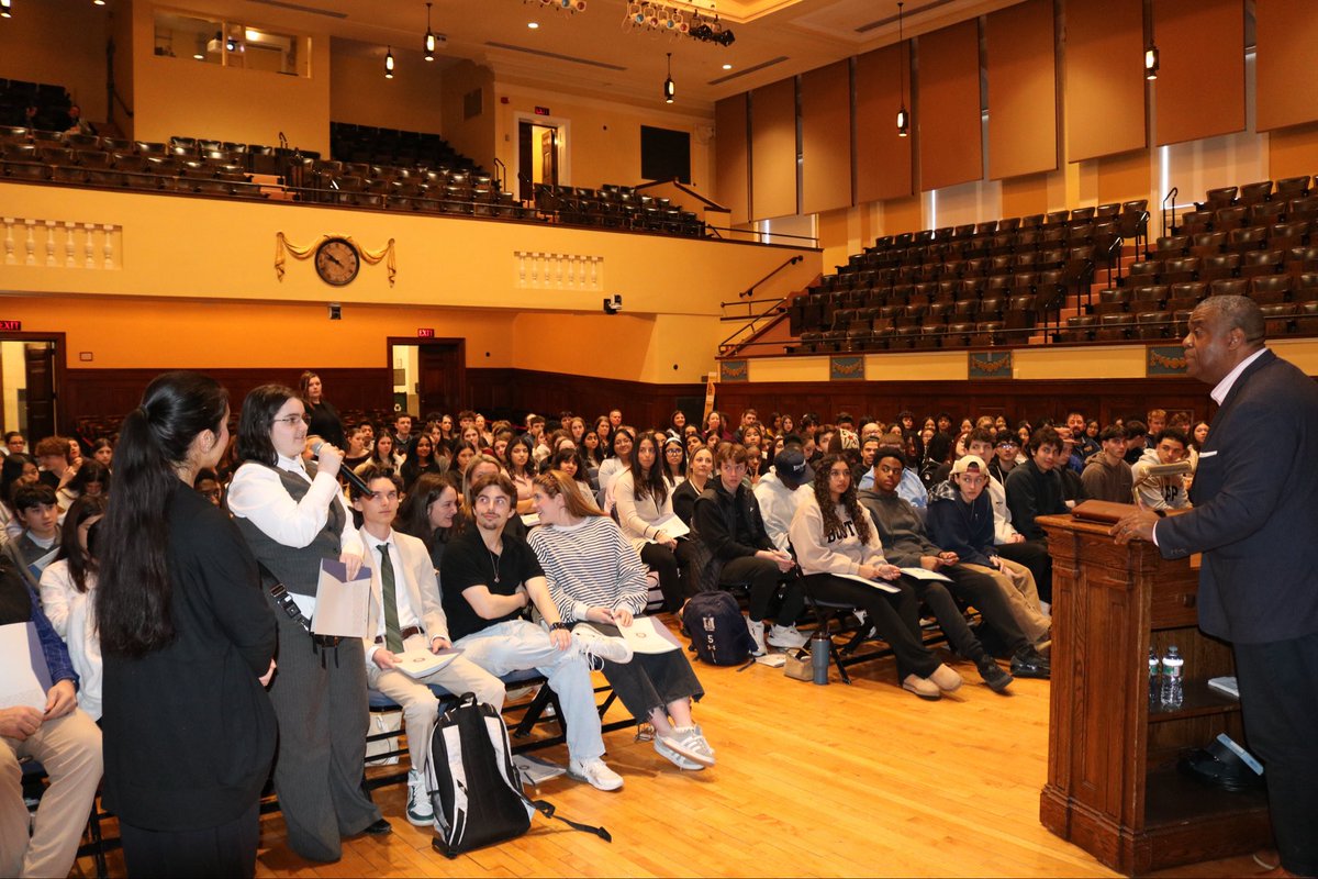 DAMarianRyan's tweet image. Incredibly grateful to the inspiring speakers and engaged students who attended today’s #EmpoweringCitizens conference in #Lexington.