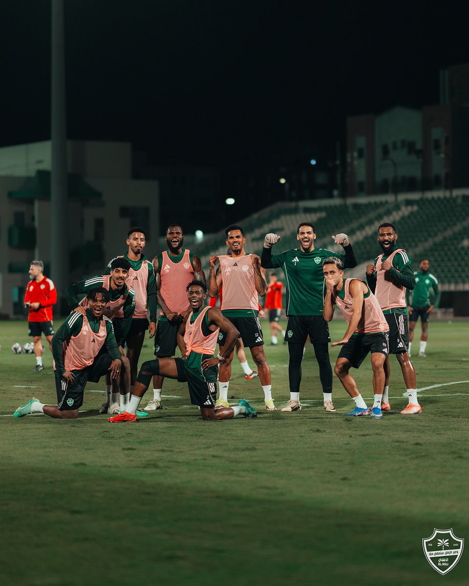 ALAHLI_FC's tweet photo. من قلعتنا نواصل العمل للاستعداد لكل التحديات 💪🏼💚 

#الأهلي https://t.co/DeUre2EVn9
