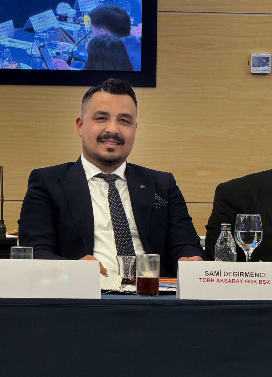 samialtnok's tweet photo. Türkiye Odalar ve Borsalar Birliği Başkanımız Sn. M. Rifat Hisarcıklıoğlu ve TOBB Genç Girişimciler Kurulu Başkanımız Sn. Turgut Konukoğlu’nun ev sahipliğinde gerçekleştirilen TOBB Genç Girişimciler Kurulu Üst Kurul ve İl Başkanları İstişare Toplantısı’na, katılım sağladık. https://t.co/VwZwqsJmAD