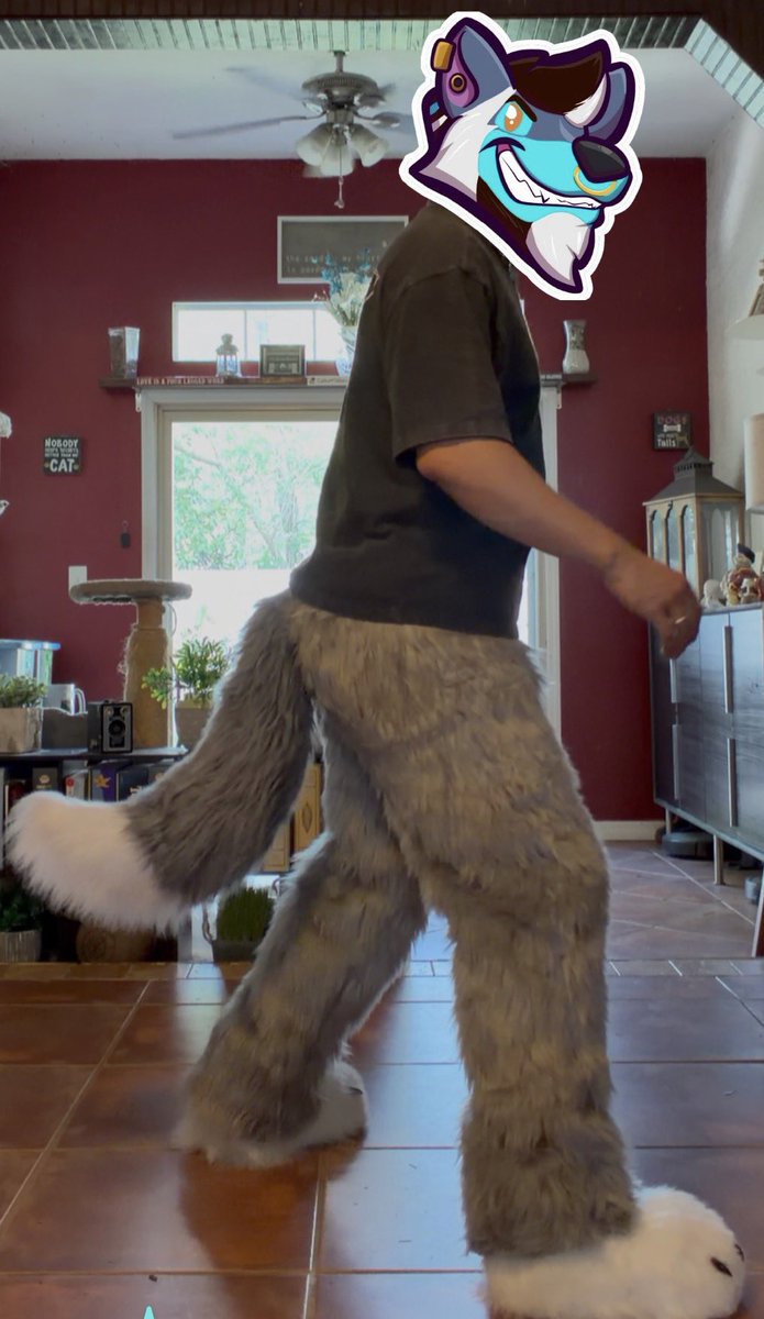 KynenPup's tweet photo. Fursuit pants are coming along great! I may not be making my suit the traditional way but I’ve been having fun anyways. 😊 https://t.co/3kAasP5DZp