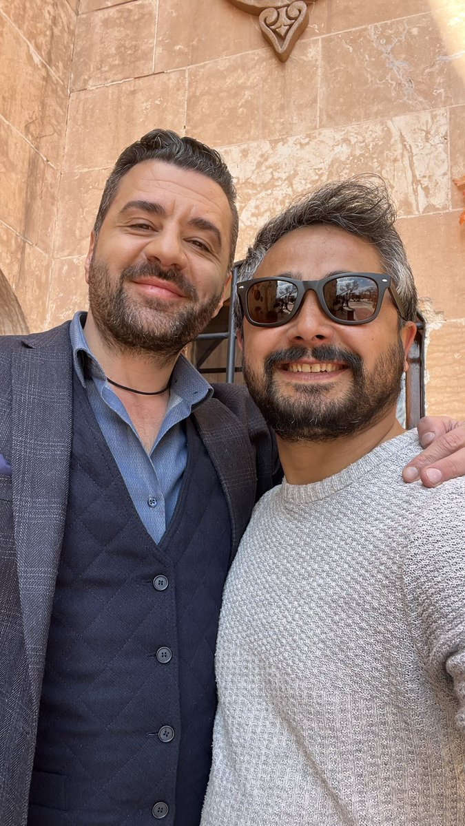 uurerteki's tweet photo. #halefkökleriçağrısı
#halef
#yılser setten Selfie @birandamlayz @illhansen @MertDog_ @onurbilgee https://t.co/Renb1znBLE