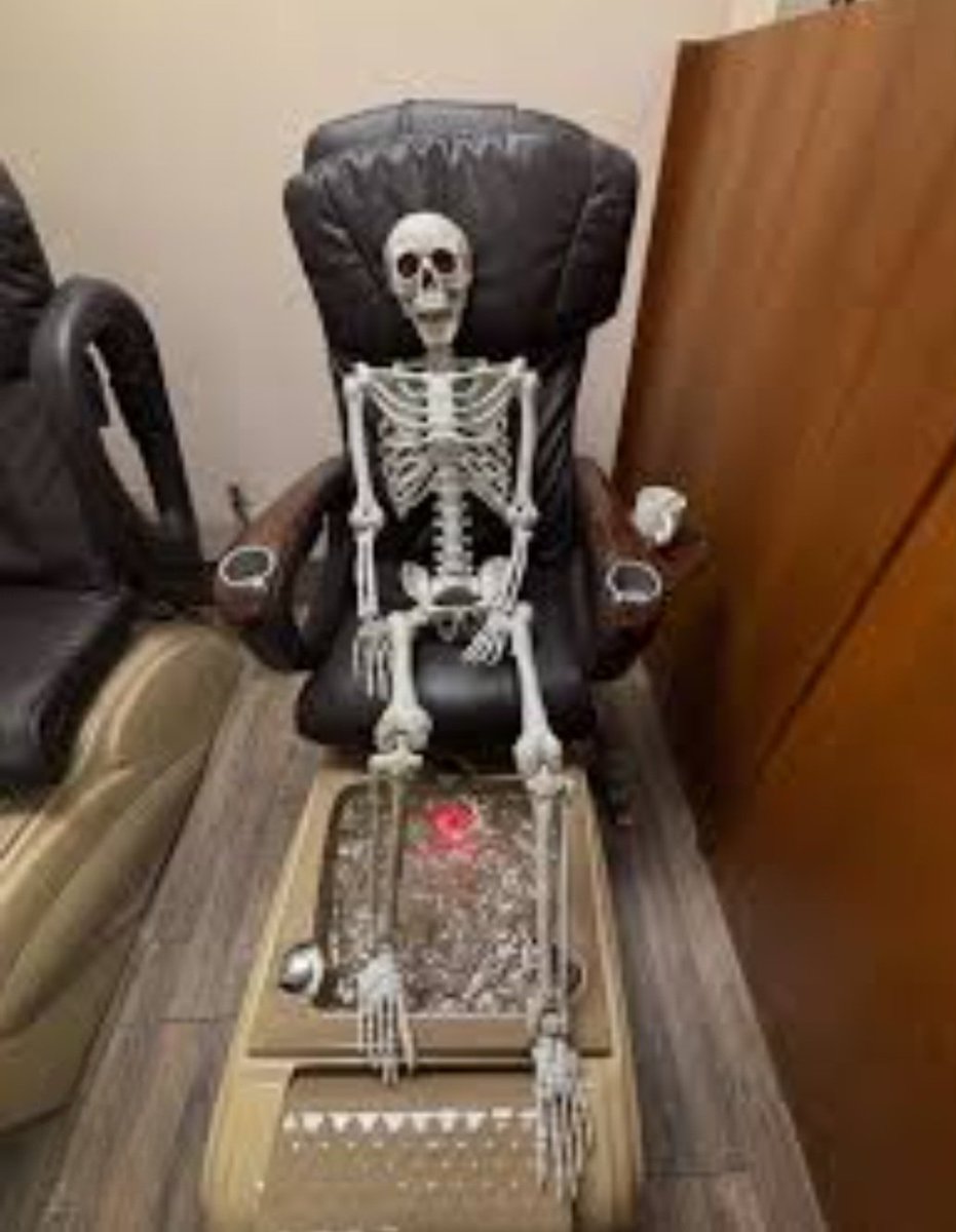 KaT~ 💀 tweet media