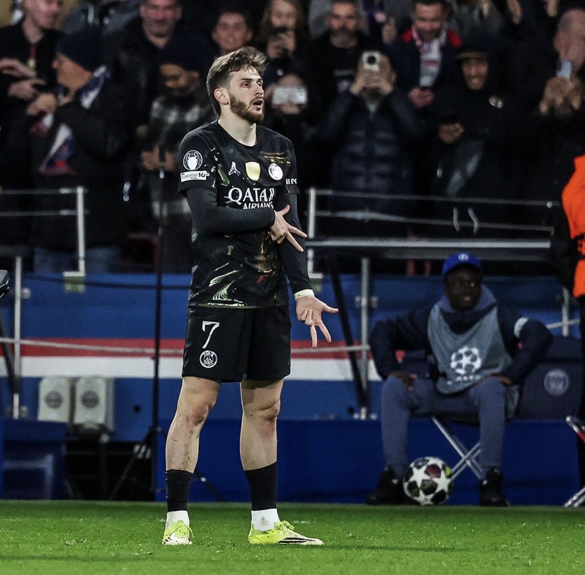 SC✌️ tweet media