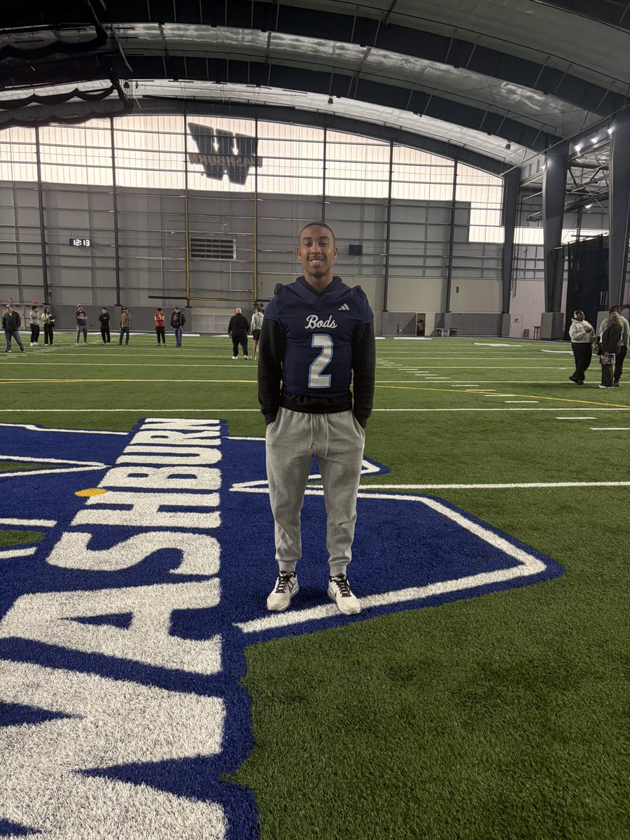 BraylonLies's tweet photo. Had a great time at Washburn today building relationships and gaining wisdom from the coaches! Hope to be back soon! @IchabodFTBL @CoachNellyV @CoachJulianM @CoachSharpWU @Zach_Watkins @BenjaminDoole https://t.co/6ZUnXRsuhC