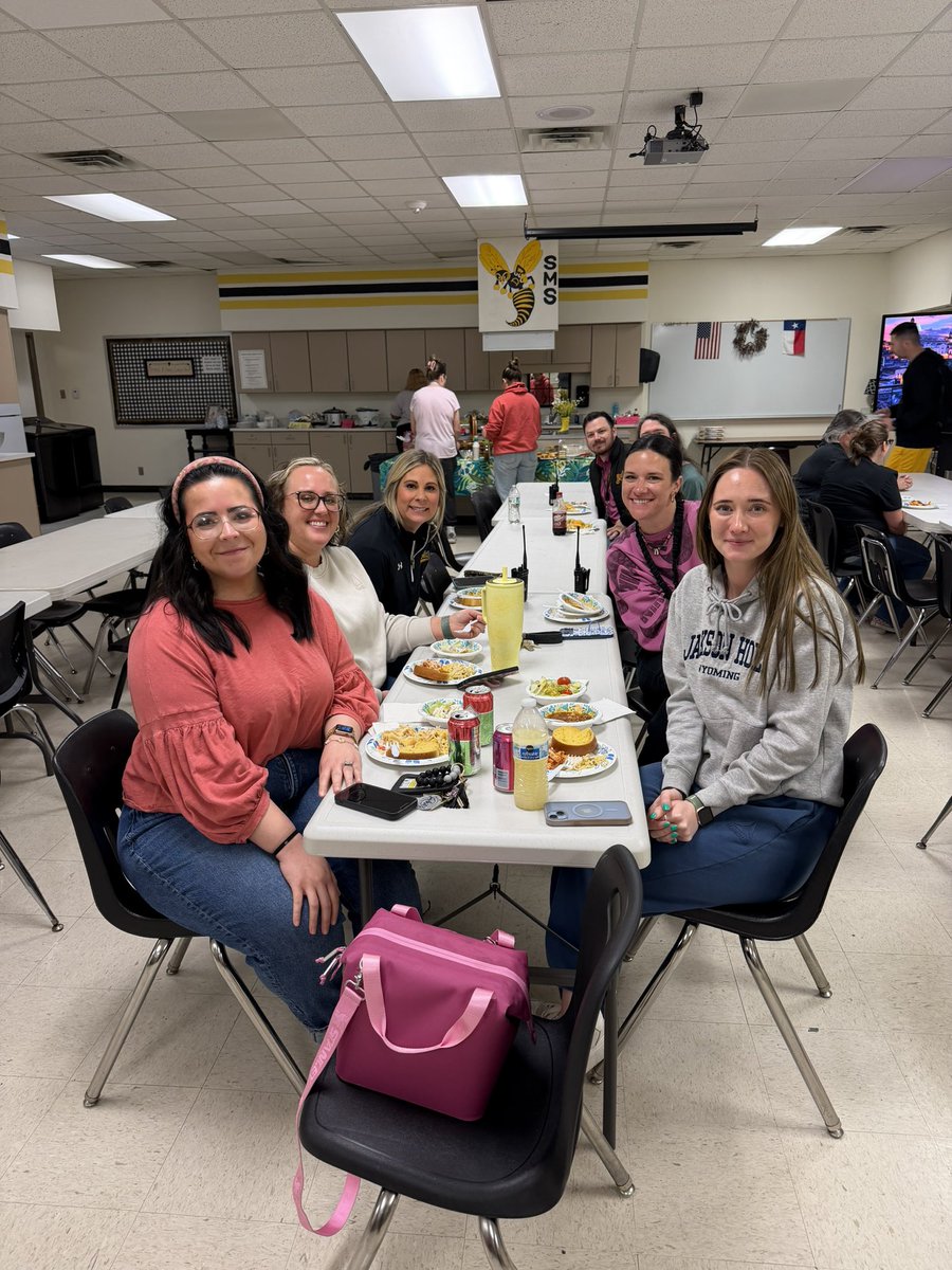 Henry Scott Middle School tweet media