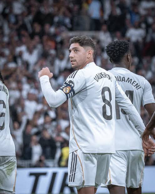 Muchos pensaban que #Vinicius se iba a poner el equipo al hombro hoy. Pero el líder de este equipo, el VERDADERO LÍDER, fue #FedeValverde. Qué manera de correr, presionar, defender y marcar goles! Orgullo capitán! 🤍🔥
#RealMadrid
#RealMadridCity
#ChampionsLeague 
#UCL
#ViniJr