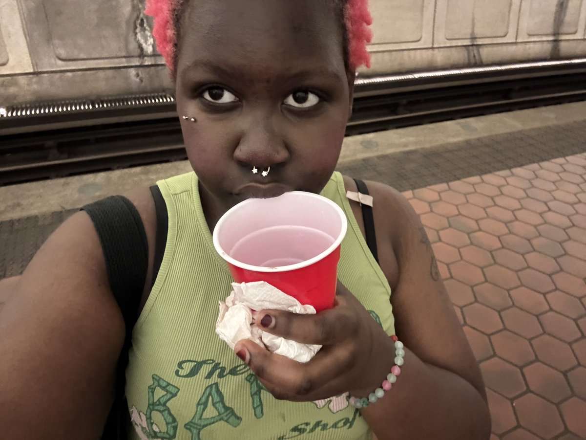 1llk1lly0u tweet media