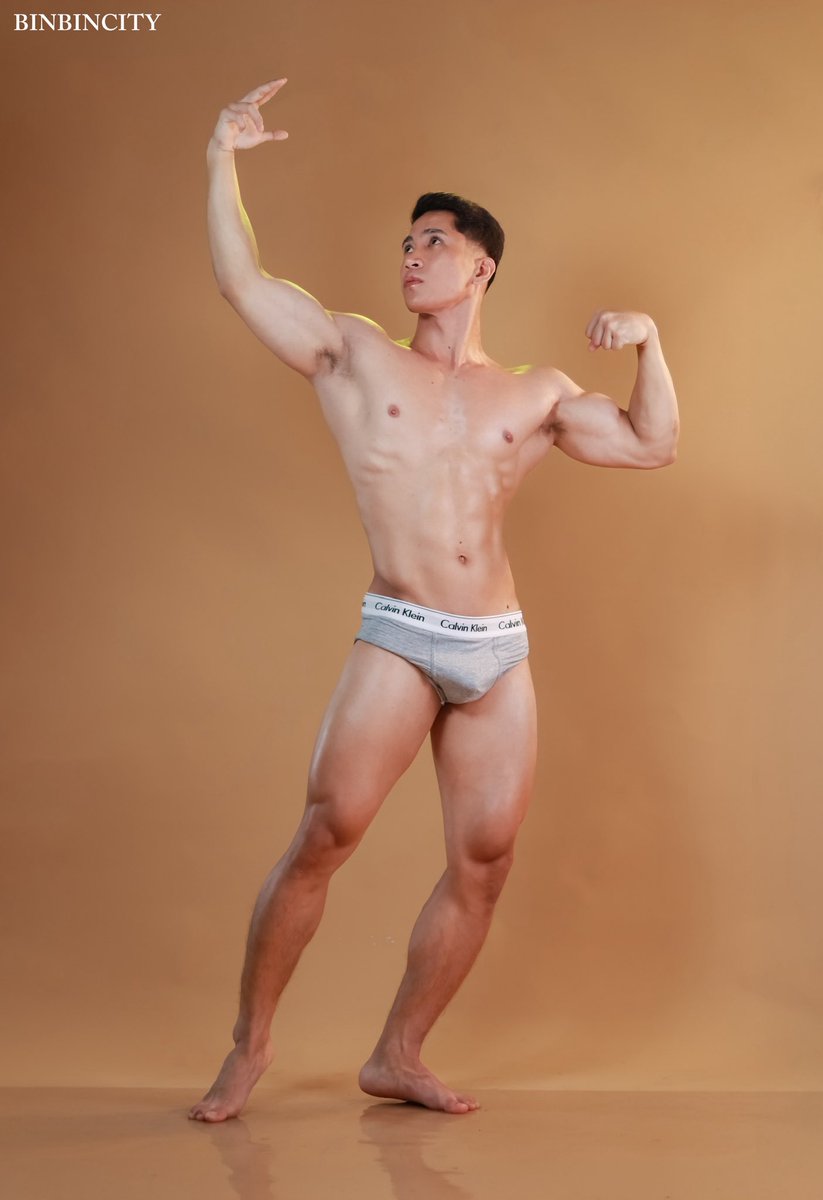 BinBinPhotog's tweet photo. ANGELO 💪🏋️
#gymbud #gym #gymlife #davaophotohraphy #summerbod #BodyGoals, #Shredded, #Physique https://t.co/7GgtE1bXUw