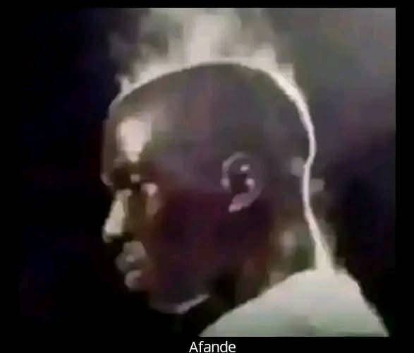 NathanX_96's tweet photo. Man City and Chelsea fans tonight😅😅😅. I love football. 
Bodo Glimt should be watched, they're really proving to be a formidable side.
#PSGCH #madridvscity #ChampionsLeague #FootballTalk https://t.co/OWIzbvzrR2