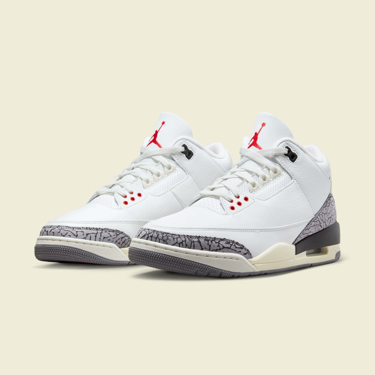 Sneaker Market RO tweet media