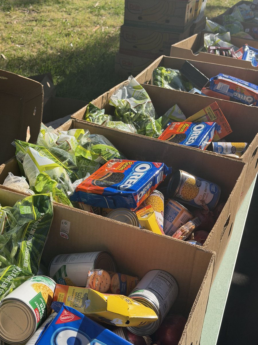 SenatorAshby's tweet image. #TeamAshby was honored to visit the Blackwell Food Distribution in Historic Oak Park, located in the parking lot of the Oak Park Community Center.

For 41 years, this incredible community-based distribution has been serving families and providing essential food support to some of
