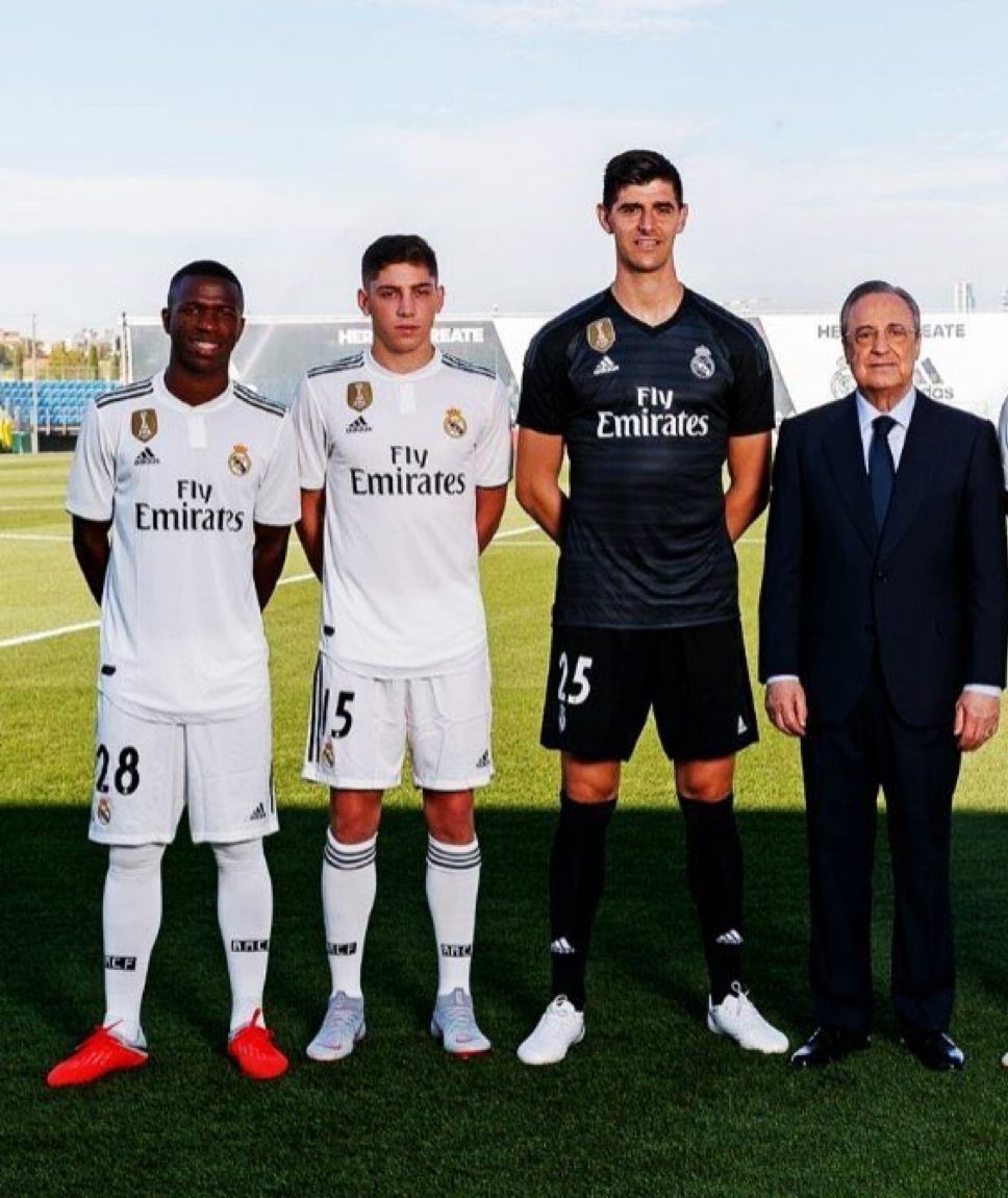 (fan) Danik tweet media