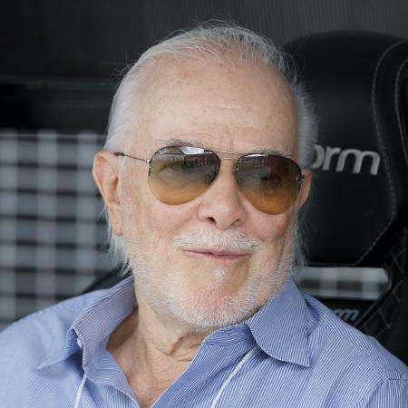somosaopaulinos's tweet photo. O que você está achando do Sr. Harry Massis até aqui? https://t.co/qAqzdSyhXZ