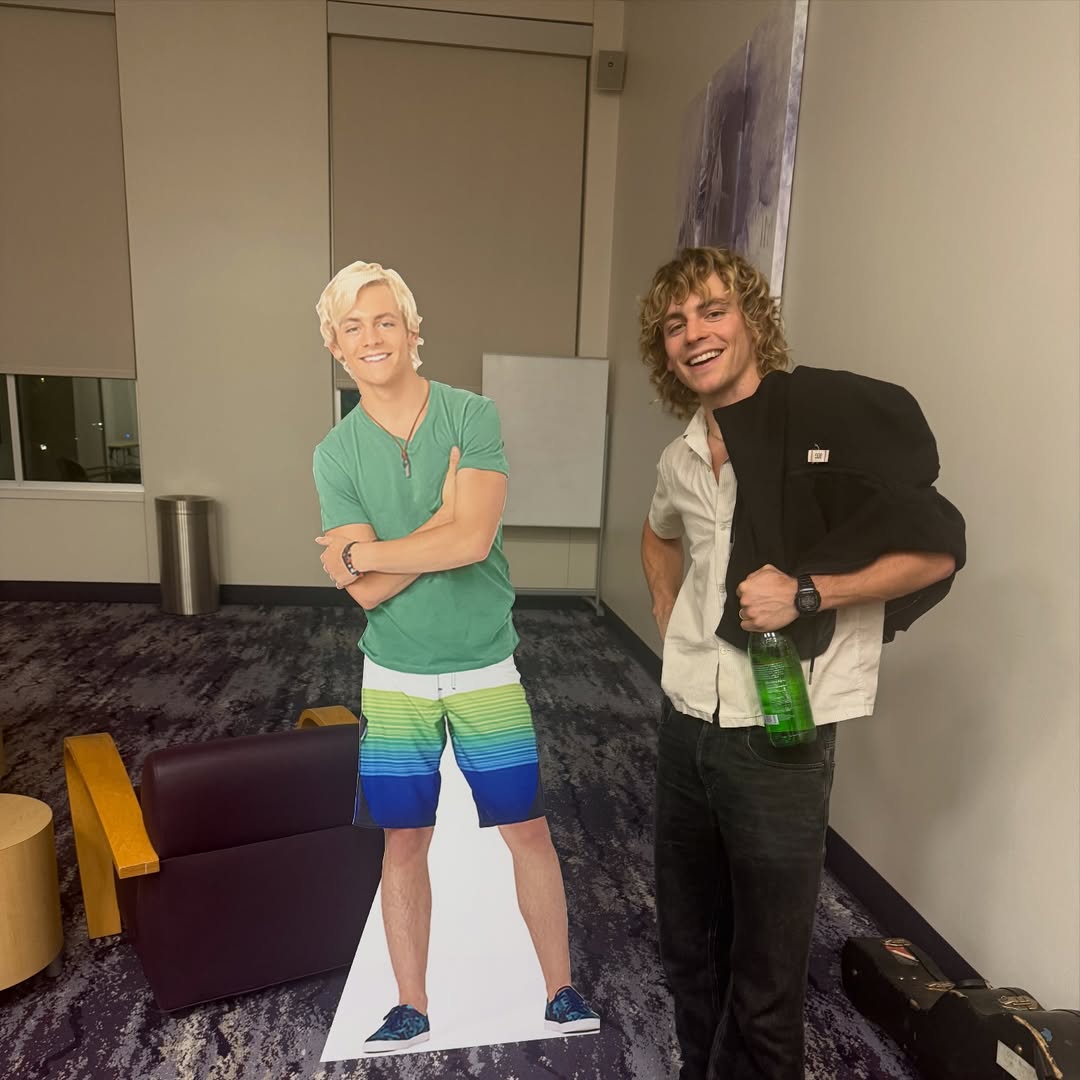 Ross Lynch News tweet media