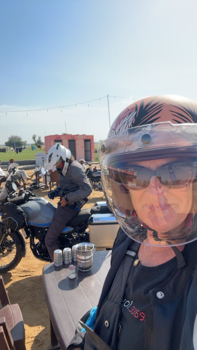 LovinLife tweet media