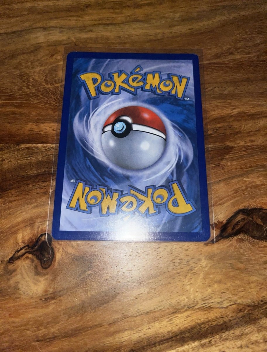 ToppsFinest's tweet photo. @andrewpeter13 @NewAgeCardKings @CardPurchaser @baseball_cards @Mike__McKenna So it’s essentially out of my hands? The guy is claiming the back is the issue..? I don’t get it. The texture on the front has never been faked to this day, and then again, he has zero proof the alleged card he’s comparing is the one I shipped him. (Listing photo on right) https://t.co/CXXvaX3JTG