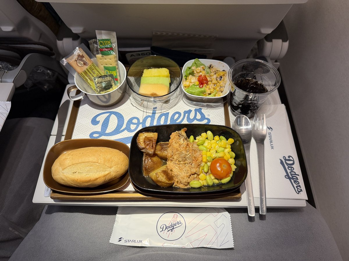 Attractions 360° tweet media