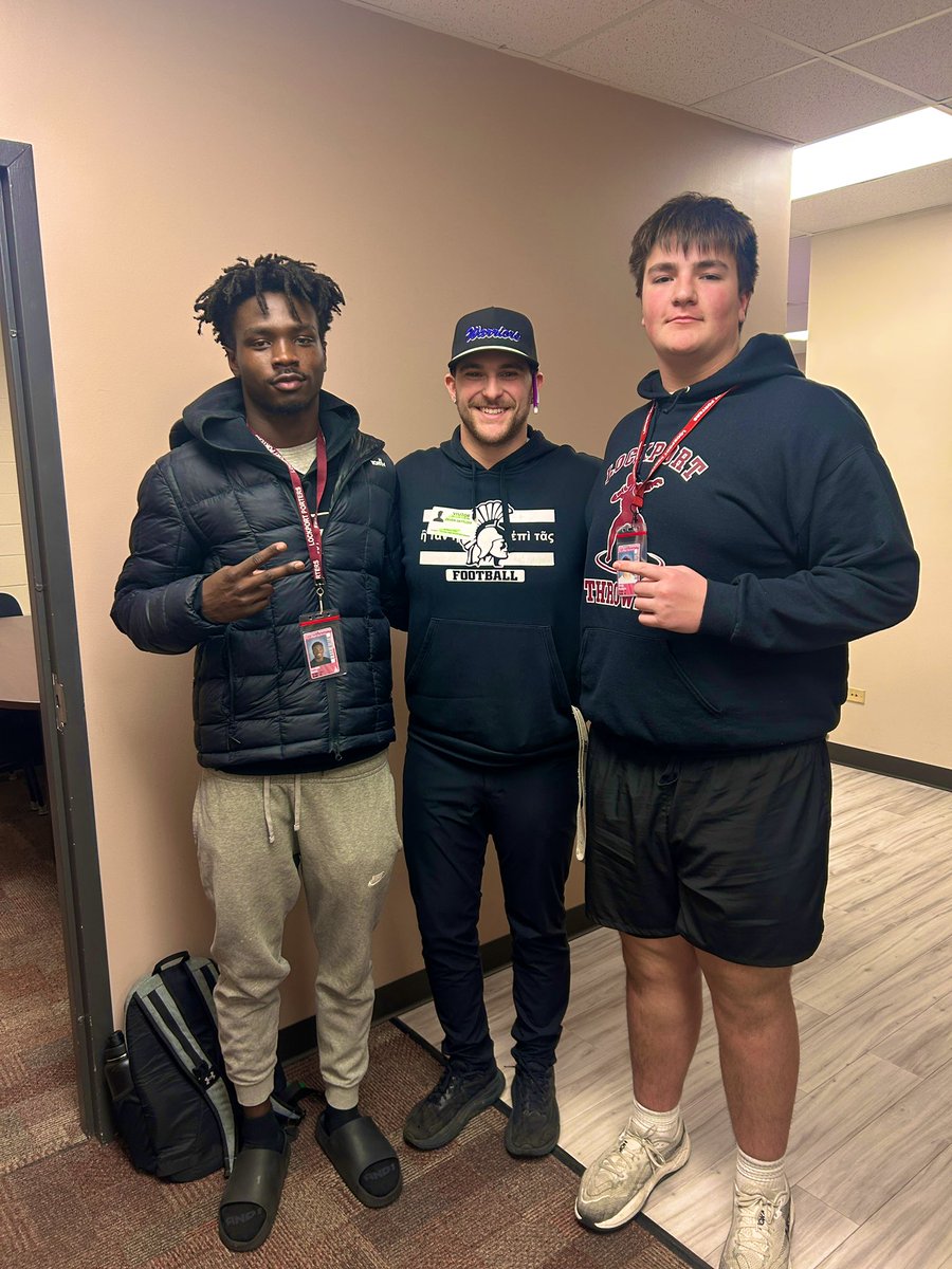 Philip Ponterio -OL-6'4 295 tweet media