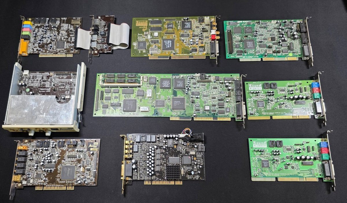 AlphaFox tweet media