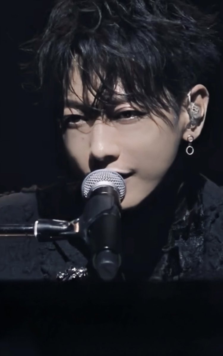 pultotake's tweet photo. おはようございます

いよいよ今日ですな💙

一足先に健さんに逢える皆様は存分に健さんを愛でてきてね

思い出すのは昨年11月😑←忘れない

健さんとのルールを守って
健さんを失望させないように
思いっっっっきり楽しんでくだされ😏ｳﾝｳﾝ

さ、私は仕事行ってきま~~す
行きたくねー😂

#佐藤健 https://t.co/KG2gRijagy