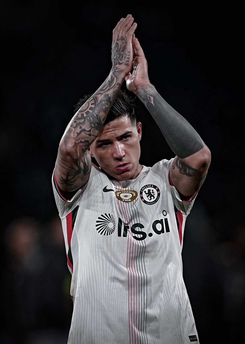 Only person I’m giving ANY praise to today is Enzo Fernandez

Only player that had the balls to do something when he had the ball and the only player that showed any quality

Everyone else was cowards, was too indecisive or was just straight trash