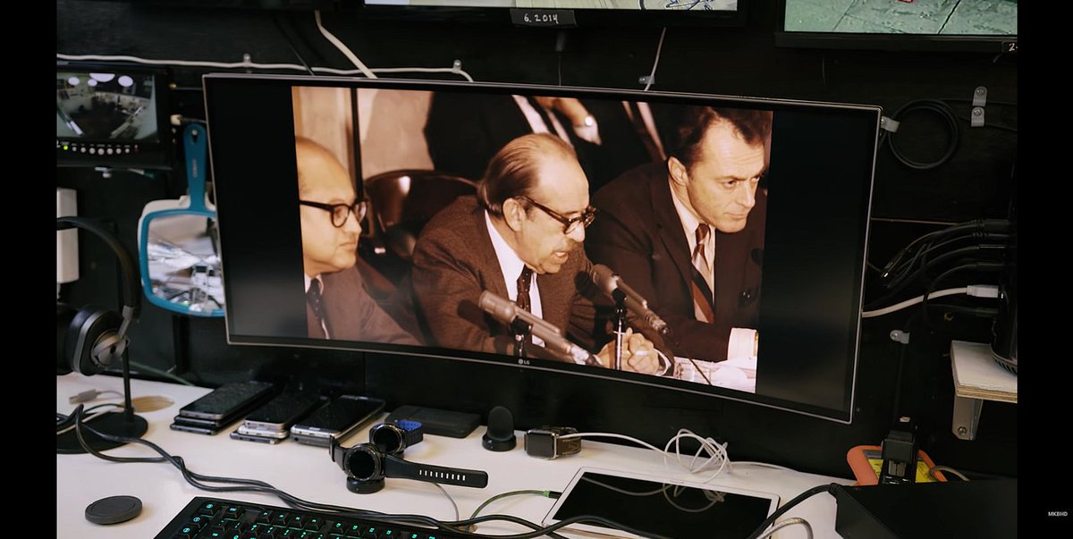 Akinagaa_'s tweet photo. REAL 

ini banyak bgt yg ngelakuin tp aku gatau how much effective this is

kl tau YouTuber Casey Neistat, dia jadiin The Godfather 2 screensavernya di monitor

jd ada "stimulasi" yg nyala di background tp ga sampe ke distraksi krn dia udh tau filmnya (+ filmnya slow pace bgt) https://t.co/htaBvzyw9p