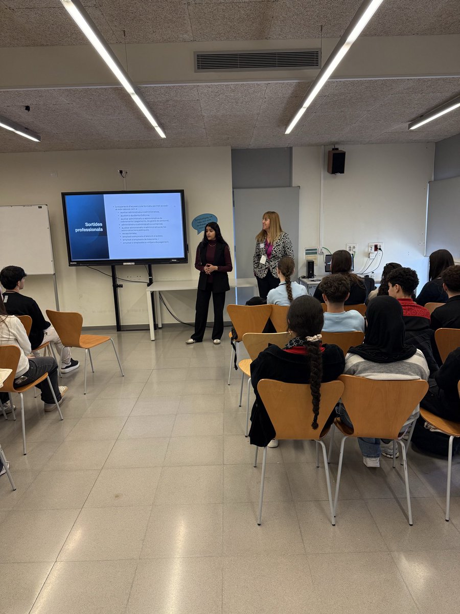 AdmNorfeuRoses tweet media