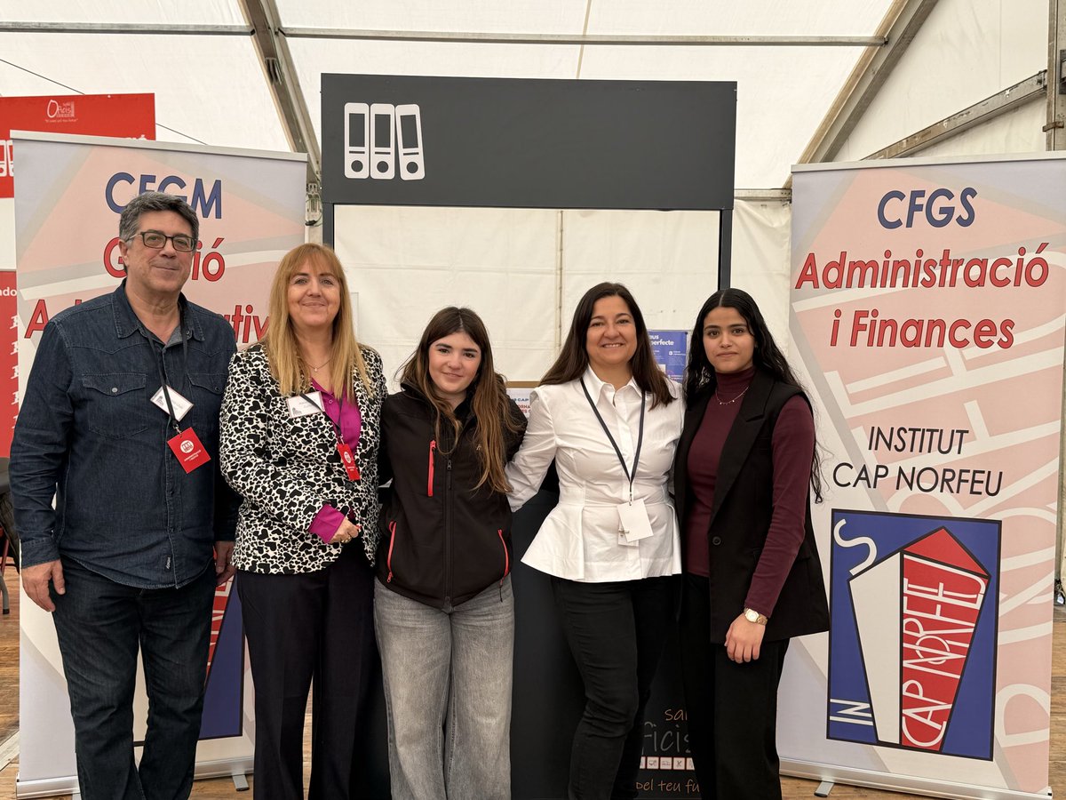 AdmNorfeuRoses tweet media