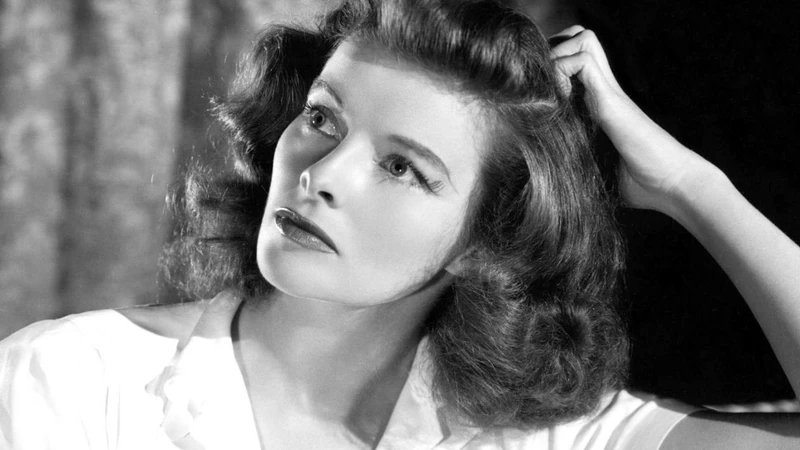 PqTTExplorer's tweet photo. 🏆 Estos son los 10 actores/actrices que más premios Oscar ganaron

1. 🇺🇸 Katharine Hepburn - 4 Oscars
2. 🇺🇸 Daniel Day-Lewis - 3 Oscars
3. 🇺🇸 Frances McDormand - 3 Oscars
4. 🇺🇸 Meryl Streep - 3 Oscars
5. 🇺🇸 Jack Nicholson - 3 Oscars
6. 🇸🇪 Ingrid Bergman - 3 Oscars
7. 🇺🇸 Walter Brennan - 3 Oscars
8. 🇺🇸 Spencer Tracy - 2 Oscars
9. 🇺🇸 Marlon Brando - 2 Oscars
10. 🇺🇸 Dustin Hoffman - 2 Oscars