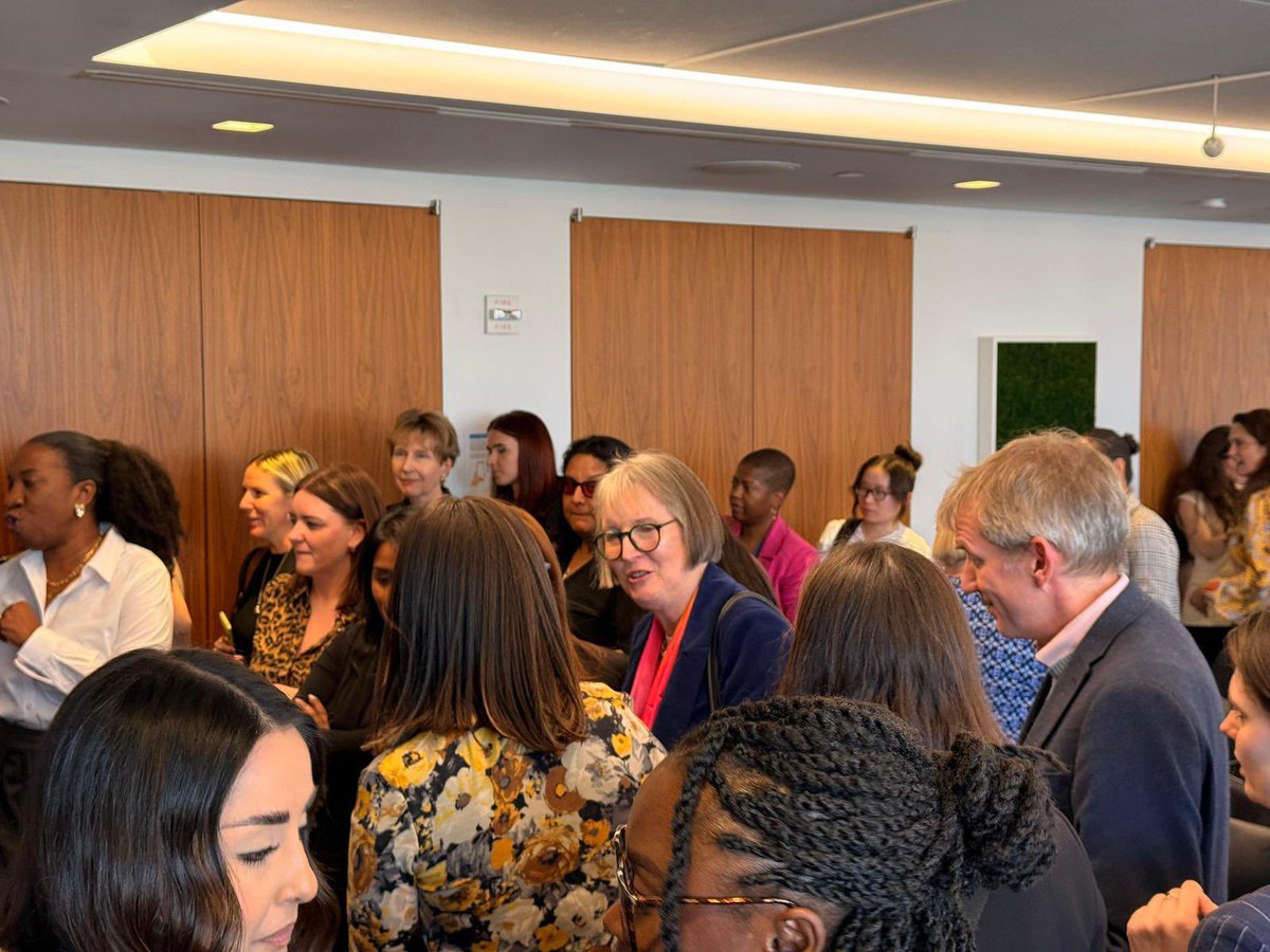 Harriet Harman tweet media