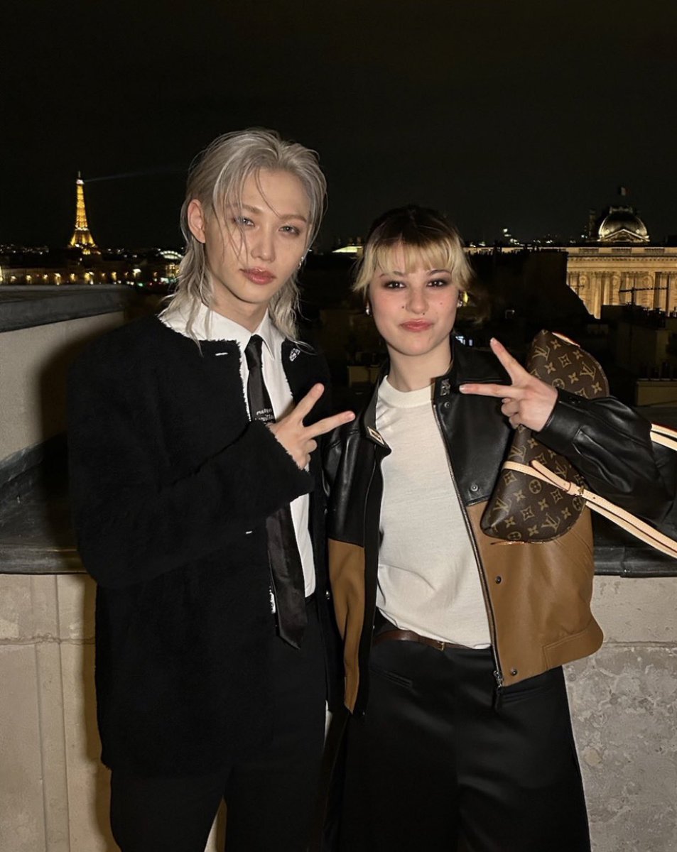 chaerbini's tweet photo. when you’re in a nonbinary-off and these two show up https://t.co/pyqNhiGz33