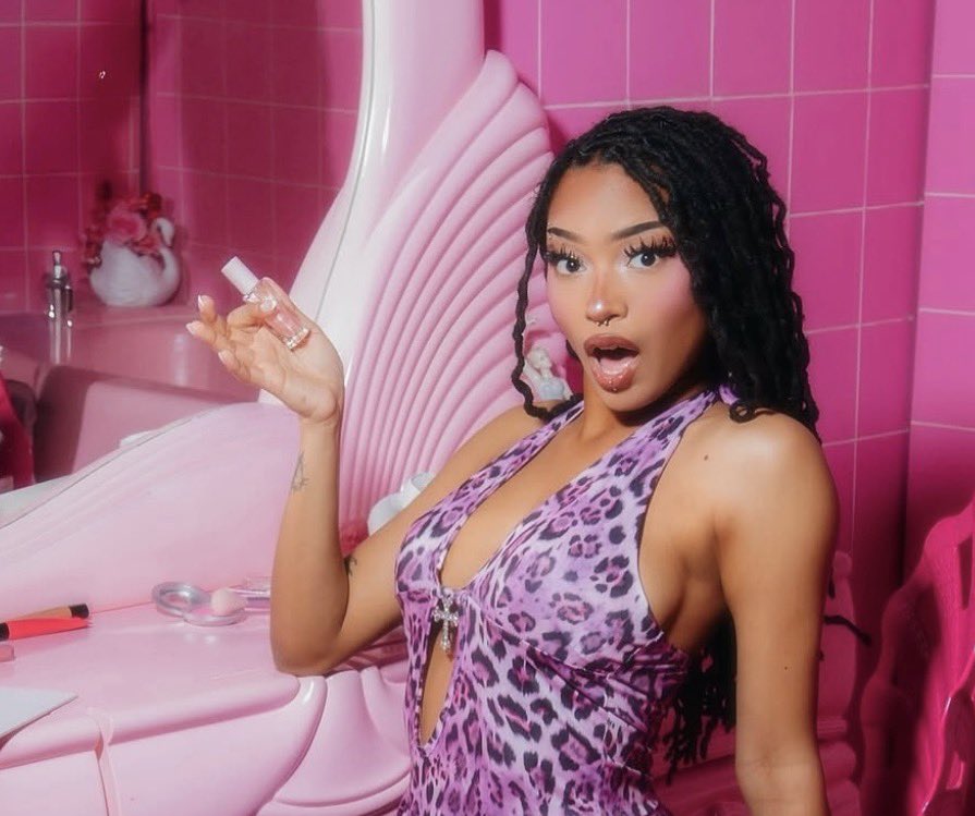 <a href="/sparklimermaid/">𓈒 𓇼｡.</a> <a href="/cmrcs_1/">☆</a> may I introduce to you… <a href="/KYIEMA/">KYIEMA</a> THEE PINK GODDESS💕💕💕