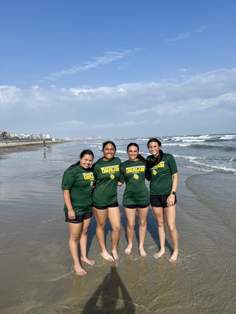 Paris JC Softball tweet media