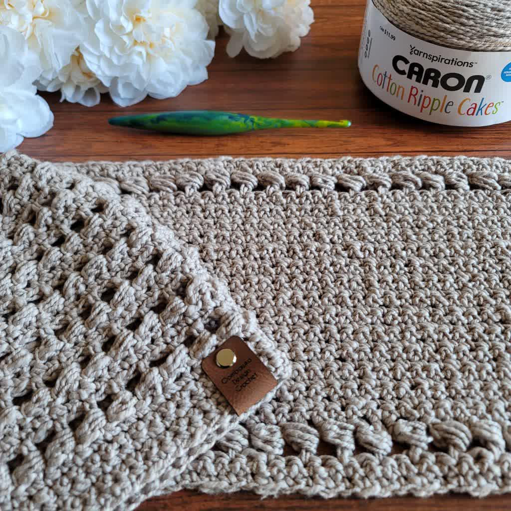 OombawkaDesign's tweet image. 2021 Happy to Be Here Hat Pattern 
The 2021 Happy to Be Here Hat is available in 5 sizes, small child (age 3-5 years), child (age 6-10 years), teen, adult (medium) and adult (large).  The Happy to Be Here Hat (a...
#caroncakes #furlscrochet #yarnspirations
bit.ly/2O0r0Cy