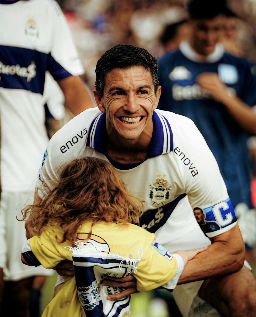 SalibaTripero's tweet photo. PARTIDAZO de estos tres tipos. Honor. https://t.co/ZSFlYEL1gb