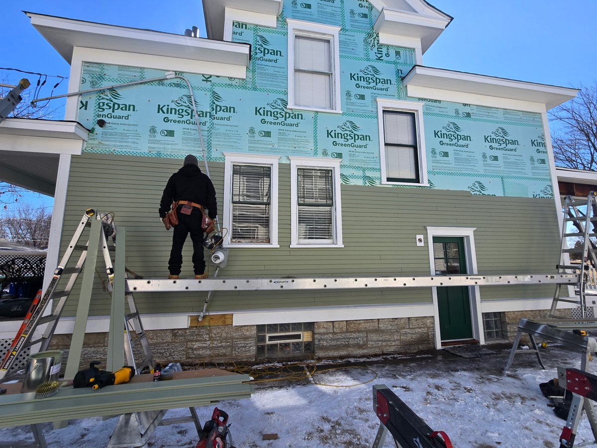 Powderhorn project is kicking into overdrive as we shift from trim to siding. Certainteed RISE composite in Cypress. Have a home you want to bring back to its original glory, visit QUARVE.com