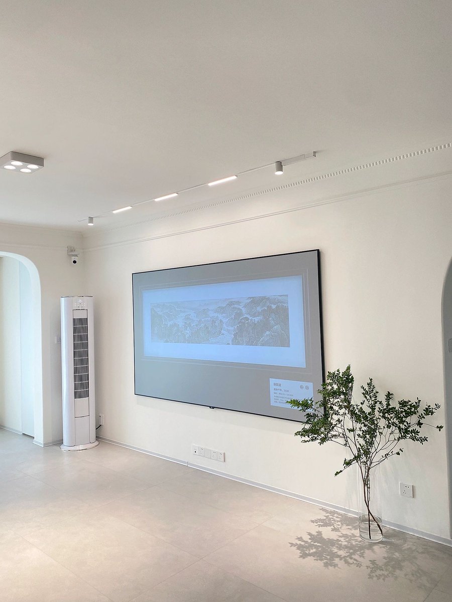 FSaleeby39043's tweet image. "Tired of clutter Sort old items into 3 piles: Keep (treasures!), Donate (bless others!), Recycle (save the planet!). A tidy space = a calm mind  #DeclutterWithPurpose"