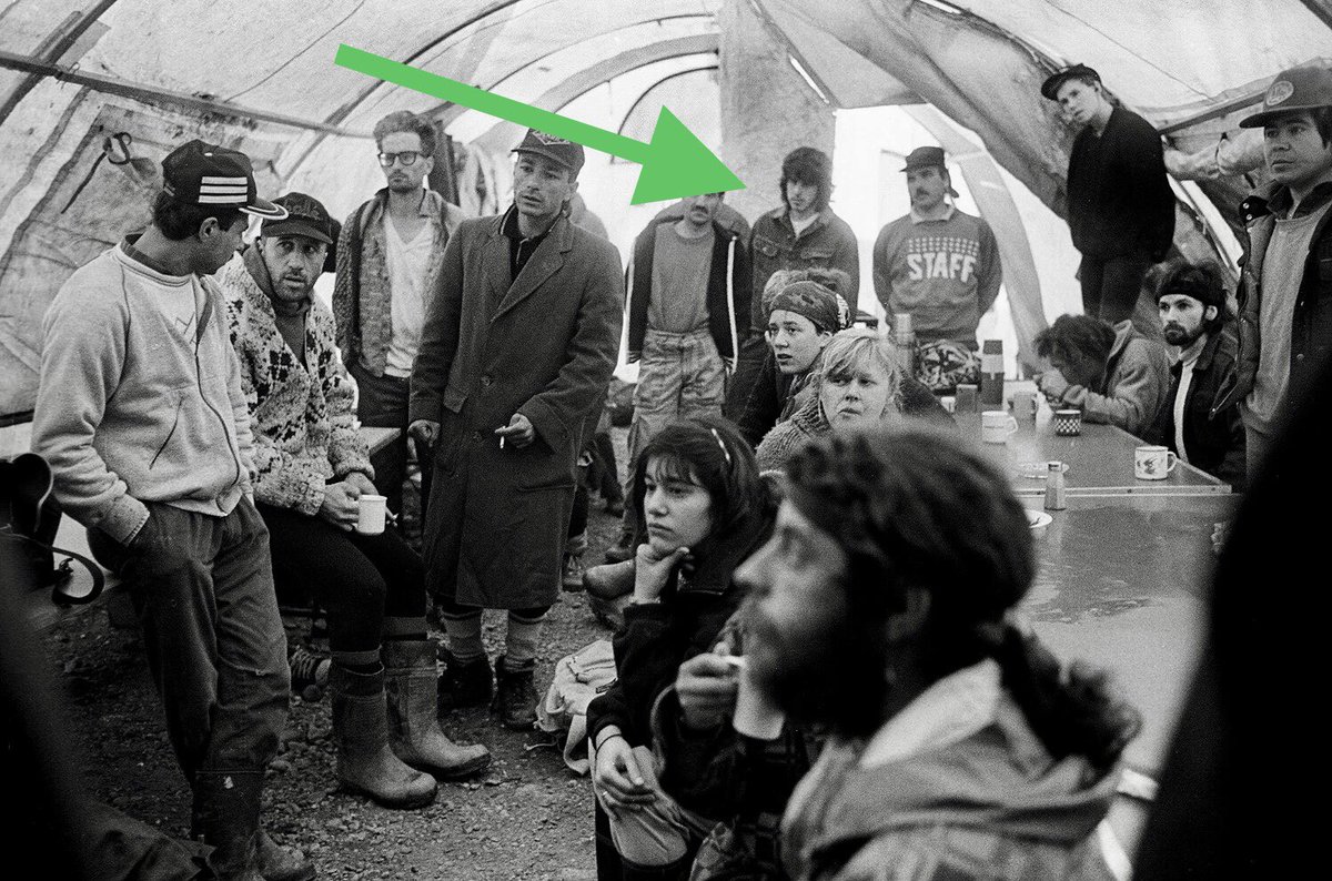 JasonBauer7's tweet photo. That’s me, the lady in black, back right standing on a chair, knew Gilligan personally which came in handy. https://t.co/OeCWI6ltll