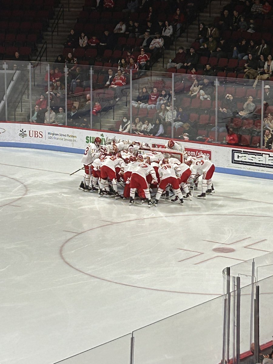BU_FoH's tweet photo. Win or go home. @TerrierHockey vs UVM opening round of the @hockey_east tournament. #DogsvsCats #GoBU ๐พ๐๐ดโช๏ธ https://t.co/sKEpA9DCEj