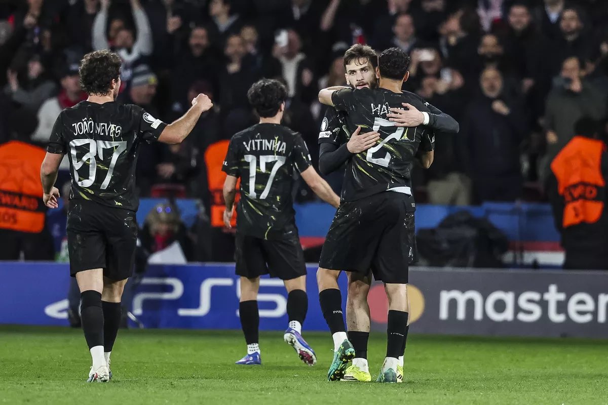 Luis Enrique : « On a eu des moments de difficulté mais l’ambiance dans le stade était INCROYABLE.

On avait une connexion avec nos supporters. Nous sommes une ÉQUIPE. »

#UCL