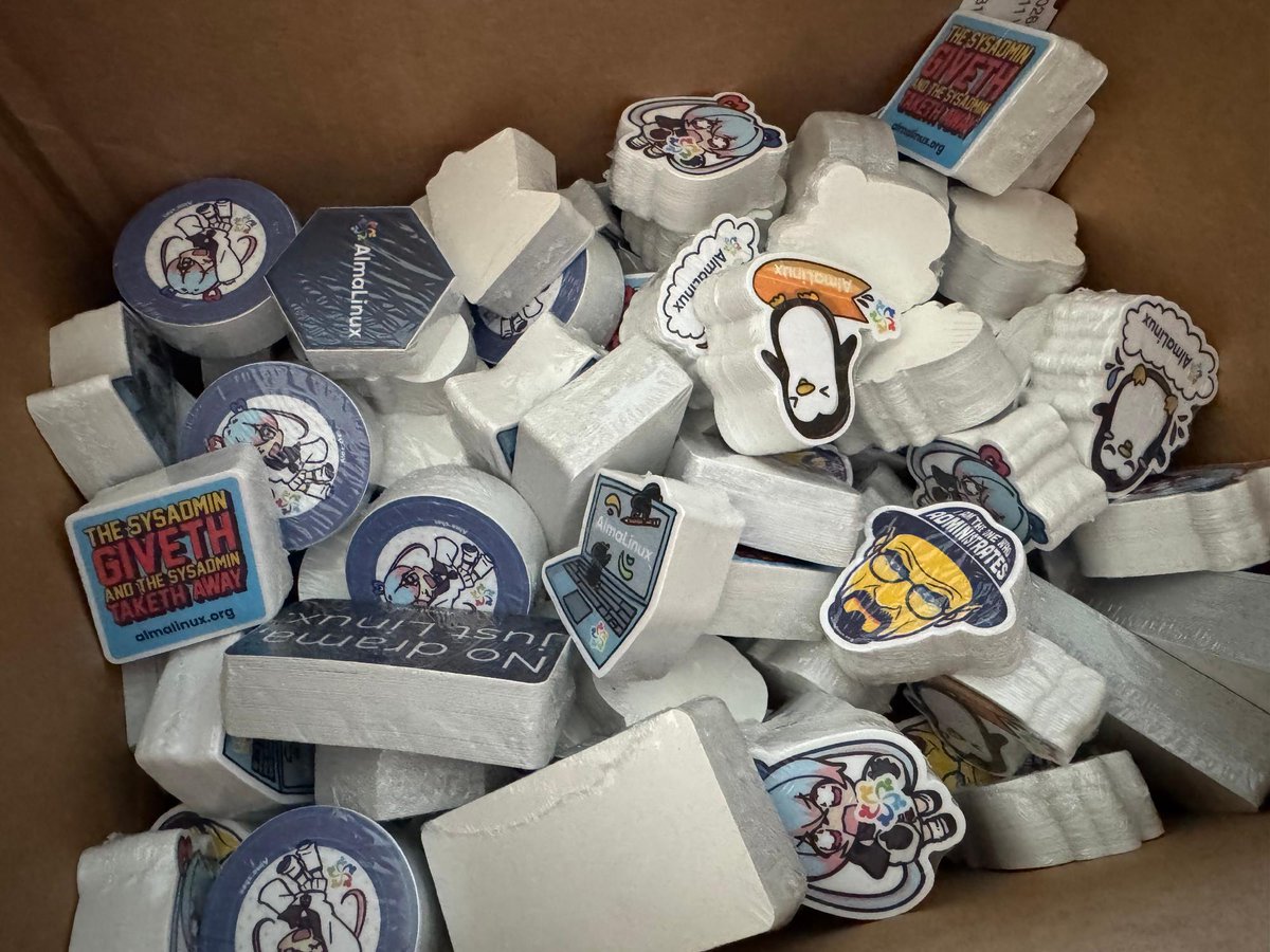 AlmaLinux tweet media