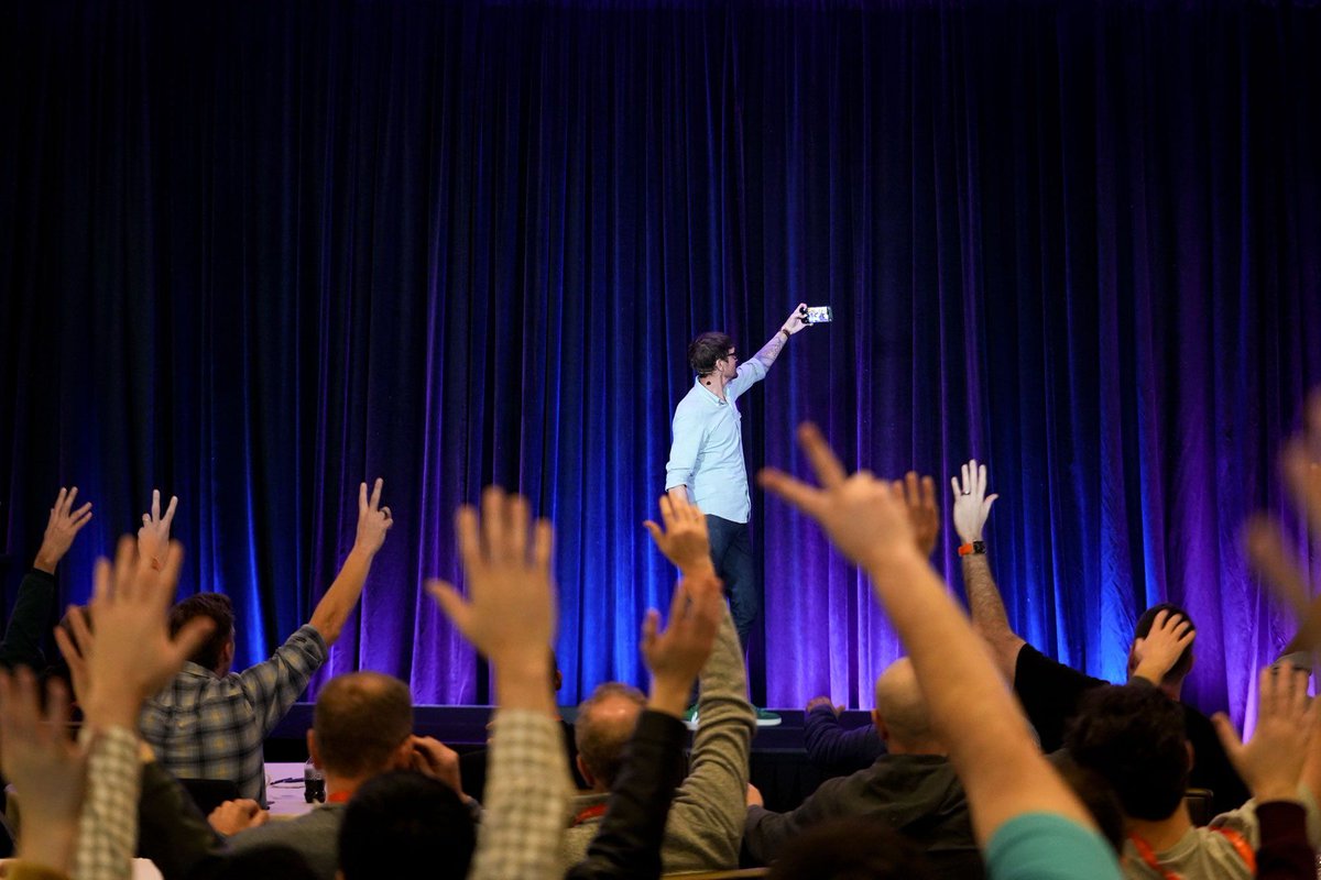 MicroConf tweet media