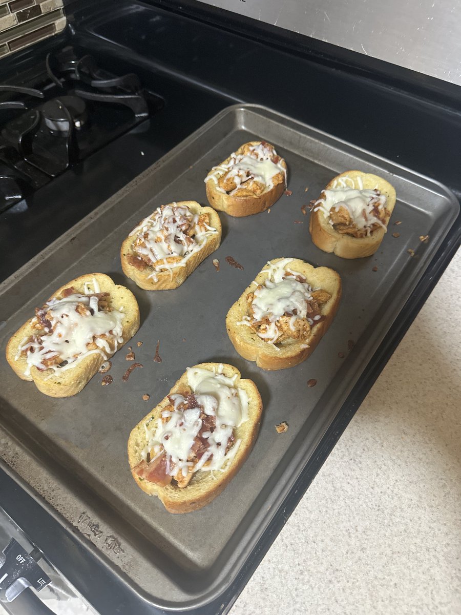 𝗠𝗘𝗧𝗥𝗢 𝗕𝗟𝗢𝗢𝗠𝗜𝗡’ 𝗢𝗡𝗜𝗢𝗡 tweet media