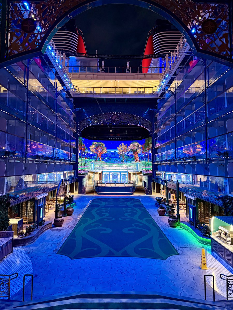 ScottGustin's tweet image. Here's my full (and lengthy) review of the Disney Adventure. What works, what doesn't, and what surprised me. 

scottgustin.substack.com/p/disney-adven…
