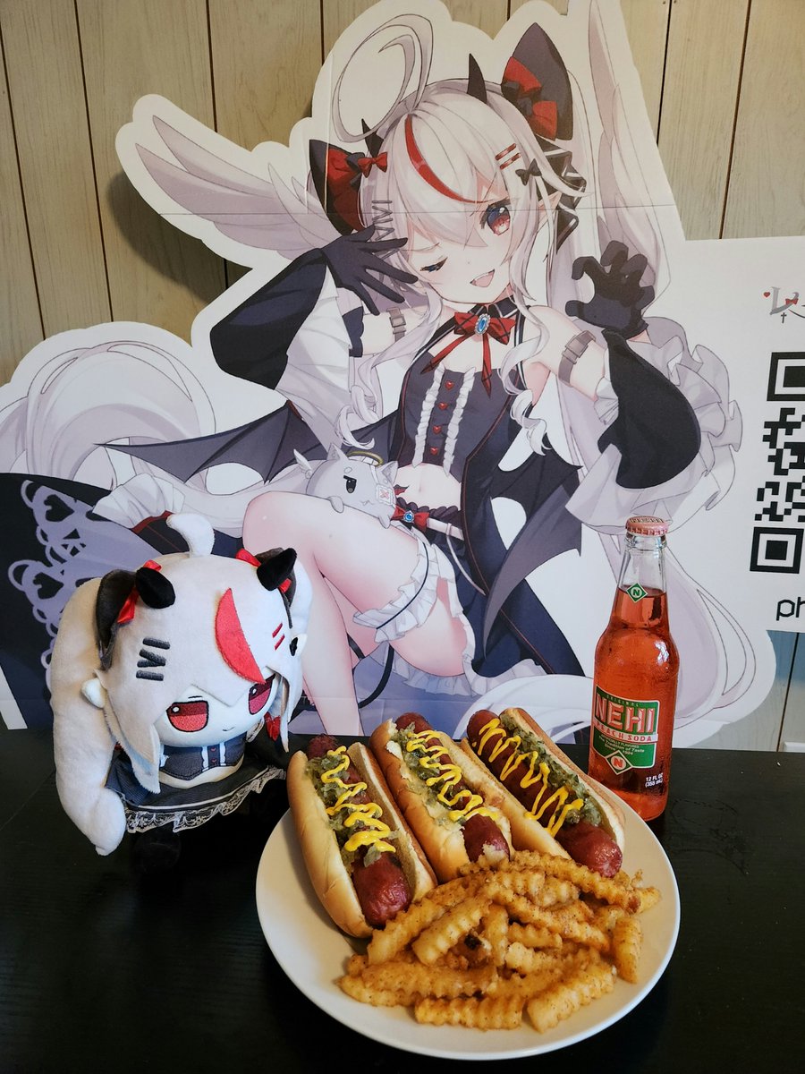 Weather's warm so it's time for some grillin' with my little nephilim.
Yeehaw!
#aonephys #WemiFBA