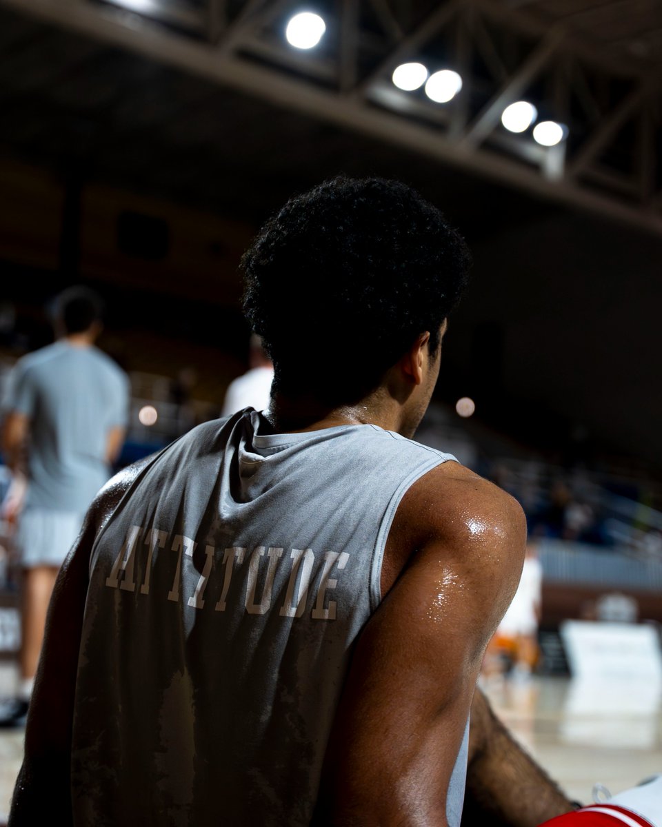 BU Men's Basketball tweet media